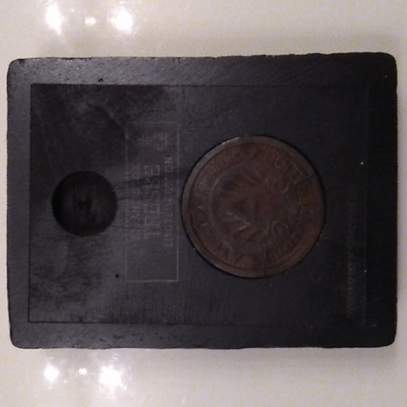 TRESSE golden bisque back iron ceramic label cracked 3x but holding - Picture 6 of 12